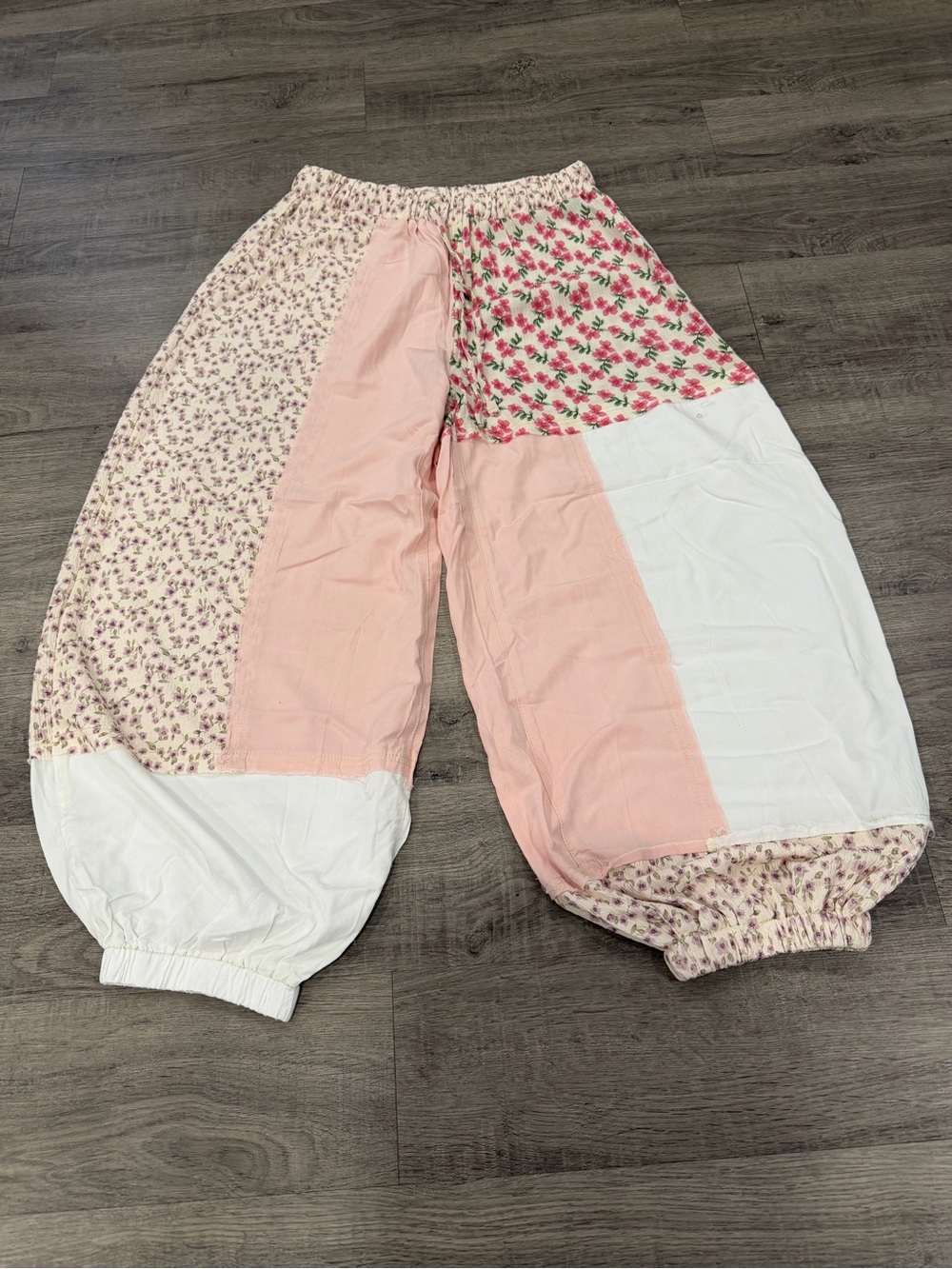 NWT Stitch & Stone Patchwork Pink Floral Harem Pants